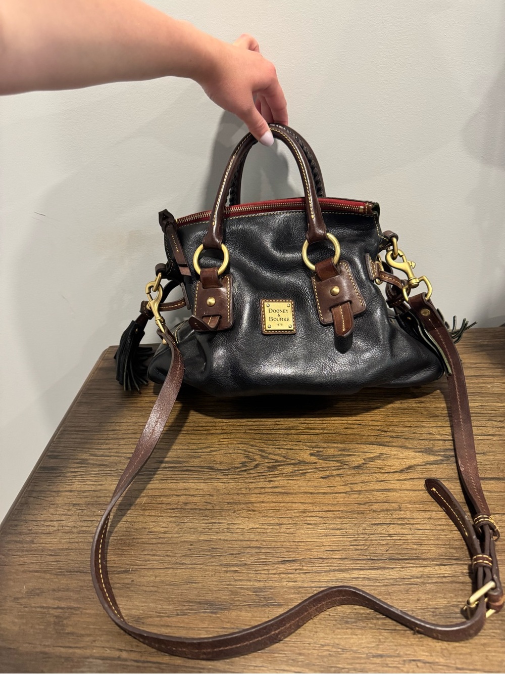 Dooney and Bourke leather satchel bag with crossbody black and brown florentine